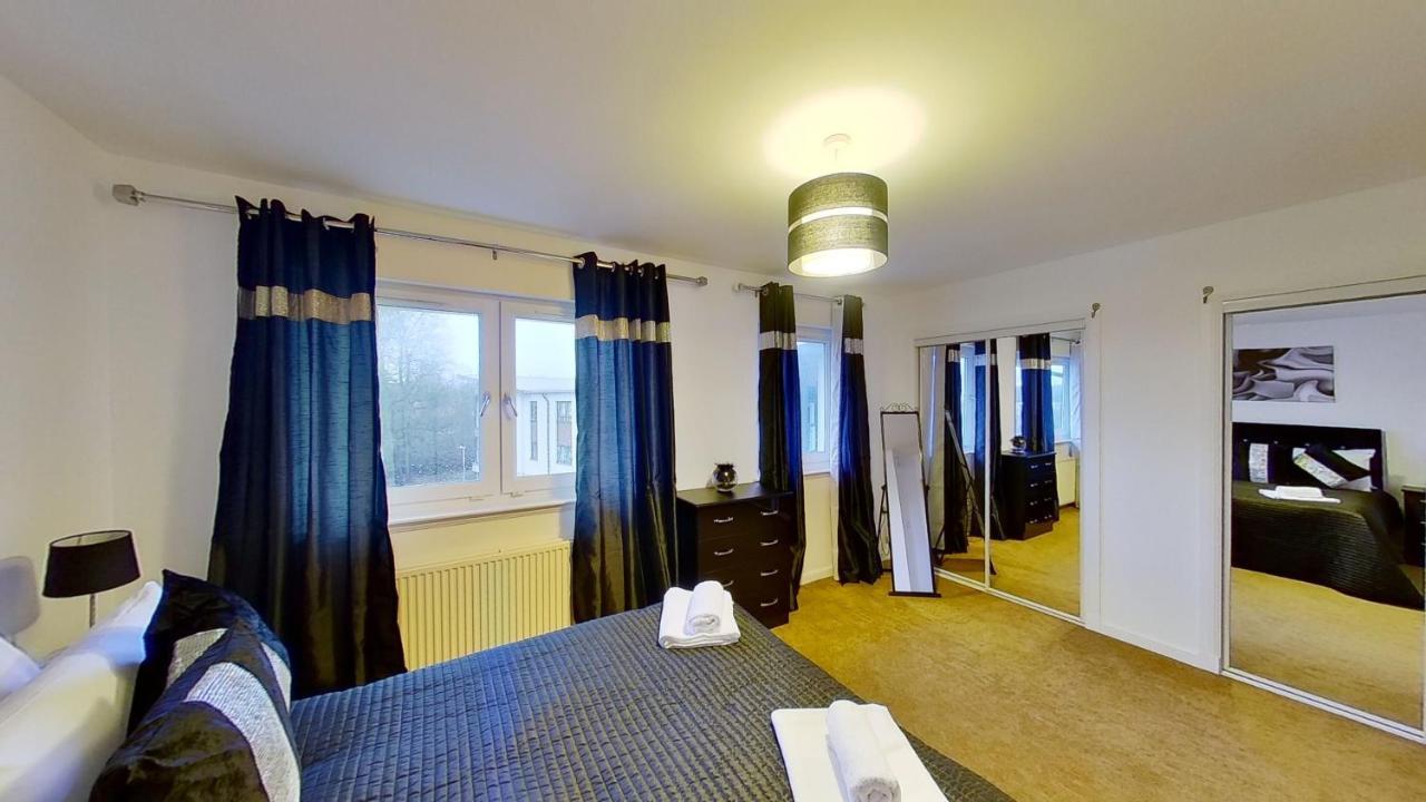 Orange Town House - Shaw Road, Only 6 Minutes To City Centre أبردين المظهر الخارجي الصورة